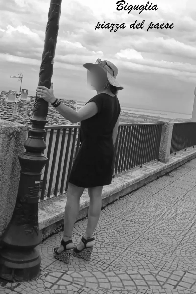 Lucie.Entre.Adultes
